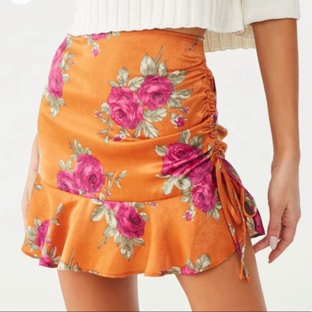 NWT Forever 21 Satin Ruched Rose Print Mini Skirt